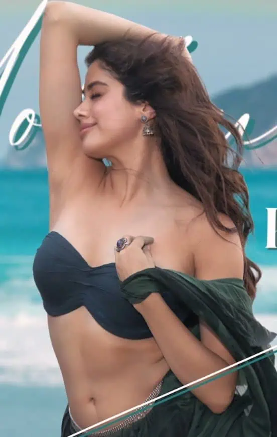 Jhanvi Kapoor Hottest Navel Show in Devara Movie 3